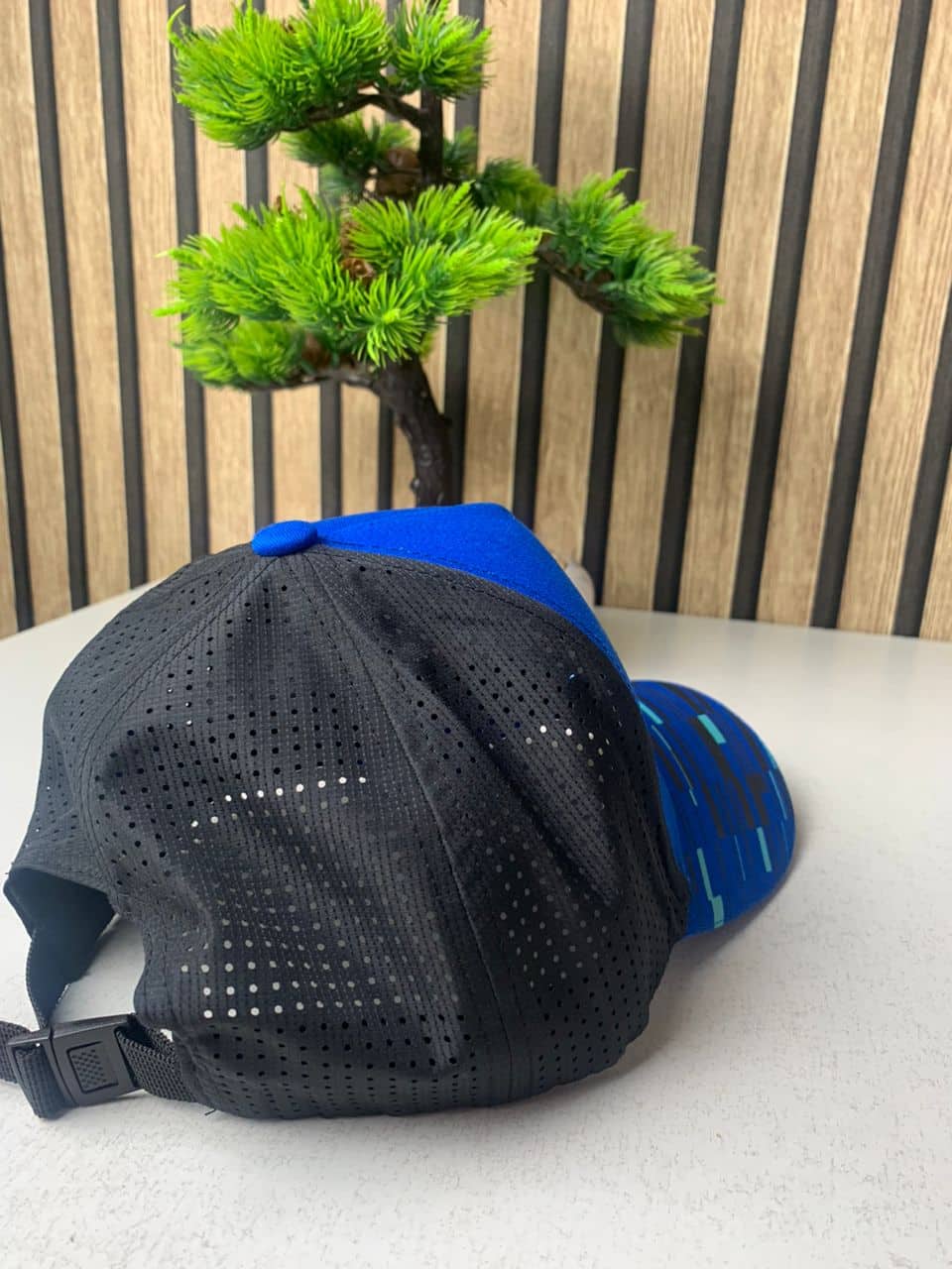 Casquette Yamaha Racing Bleu et Noire avec Filet Respirant Unisexe – قبعة رياضية جودة عالية - Accessoires - صورة 9