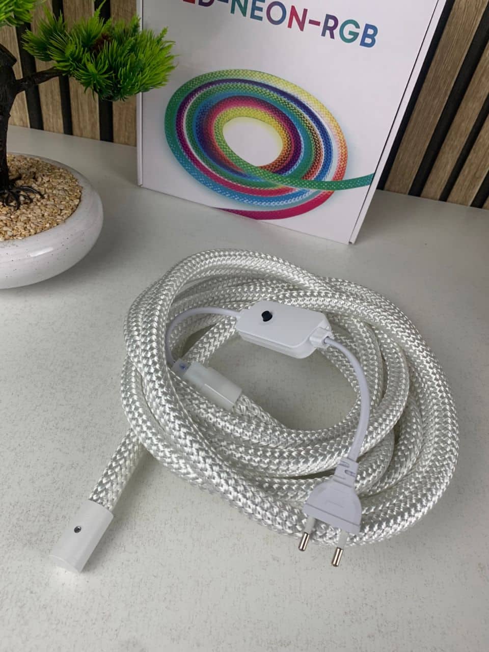 Bande LED Néon RGB motif réticulaire rond à 360 degrés flexible – شريط إضاءة ملونة - Électronique - صورة 9