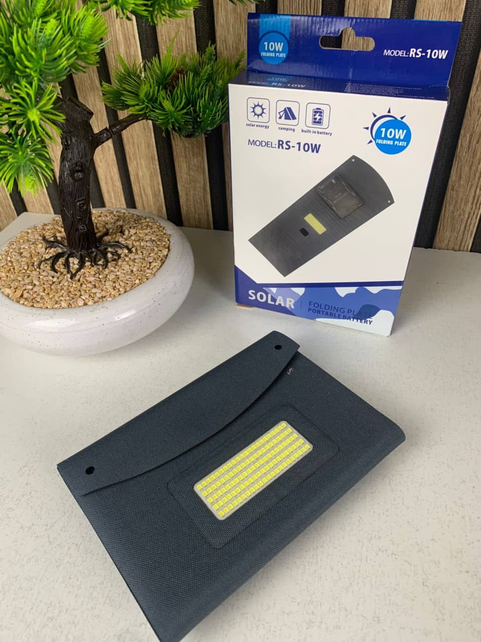 Panneau solaire USB pliable et portable capacité 3000mAh 10W – وحدة طاقة تشحن بالطاقة الشمسية - Camping et Randonnée - صورة 6