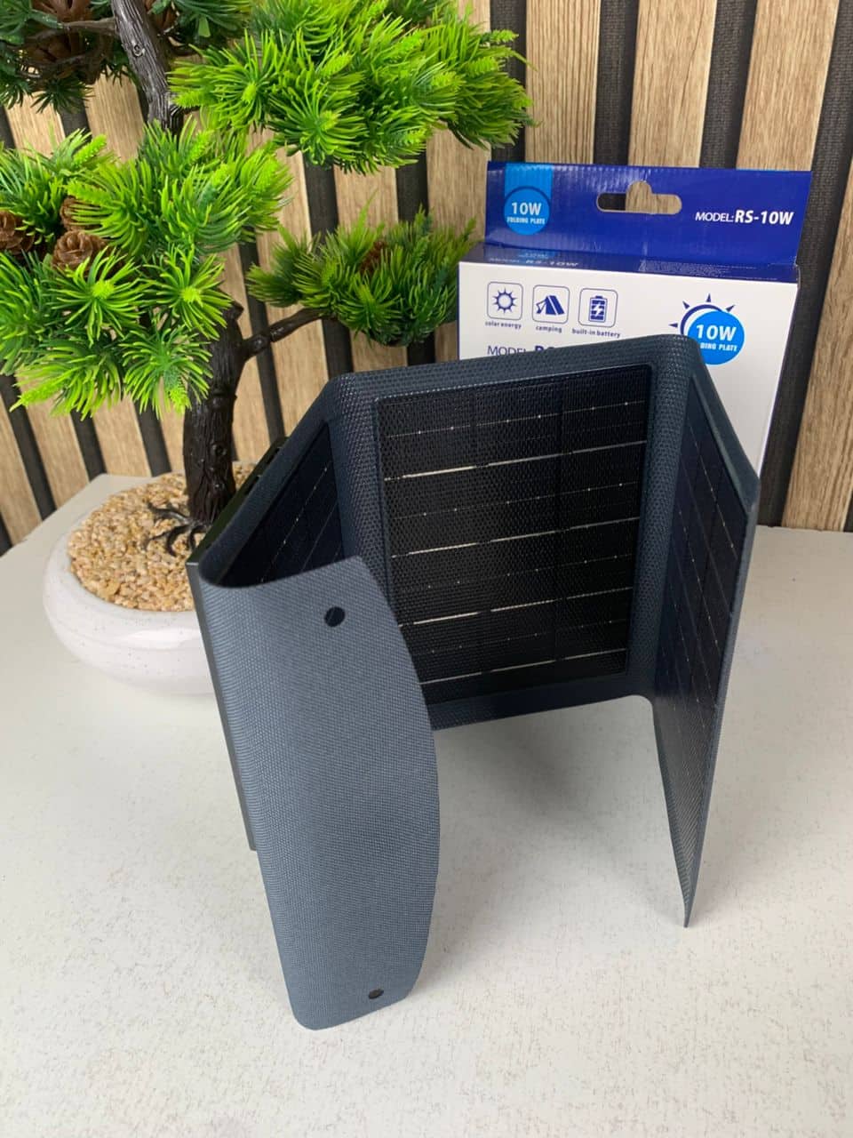 Panneau solaire USB pliable et portable capacité 3000mAh 10W – وحدة طاقة تشحن بالطاقة الشمسية - Camping et Randonnée - صورة 9