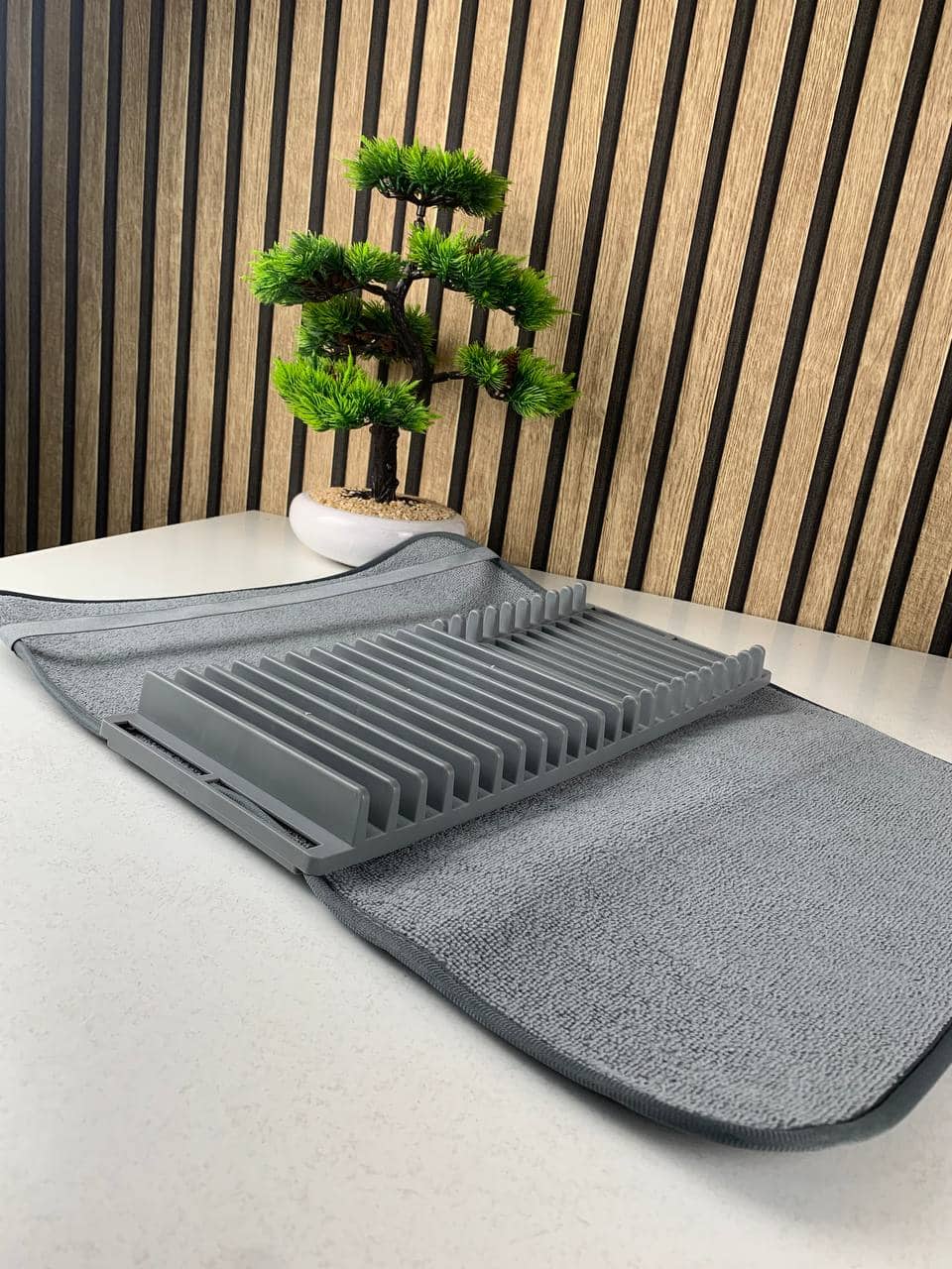 Serviette absorbant en fibres microscopiques avec une base amovible pour vaisselles – منشفة تنشيف و تجفيف الأواني - Cuisine - صورة 9