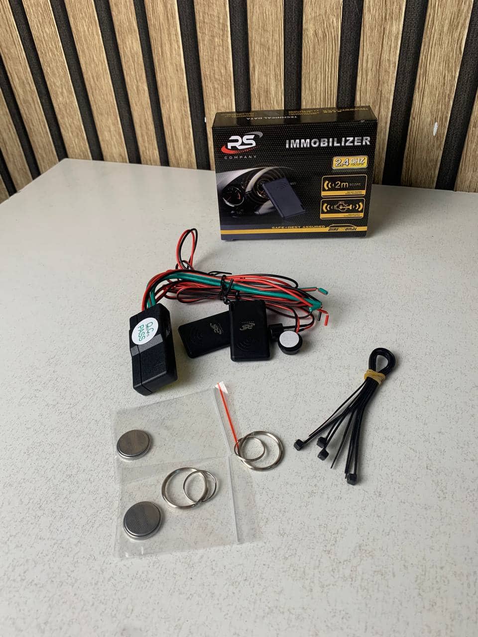 Système d'immobilisation de voiture avec verrouillage/déverrouillage automatique du moteur - نظام منع تشغيل السيارة - Accessoires Auto/Moto - صورة 8