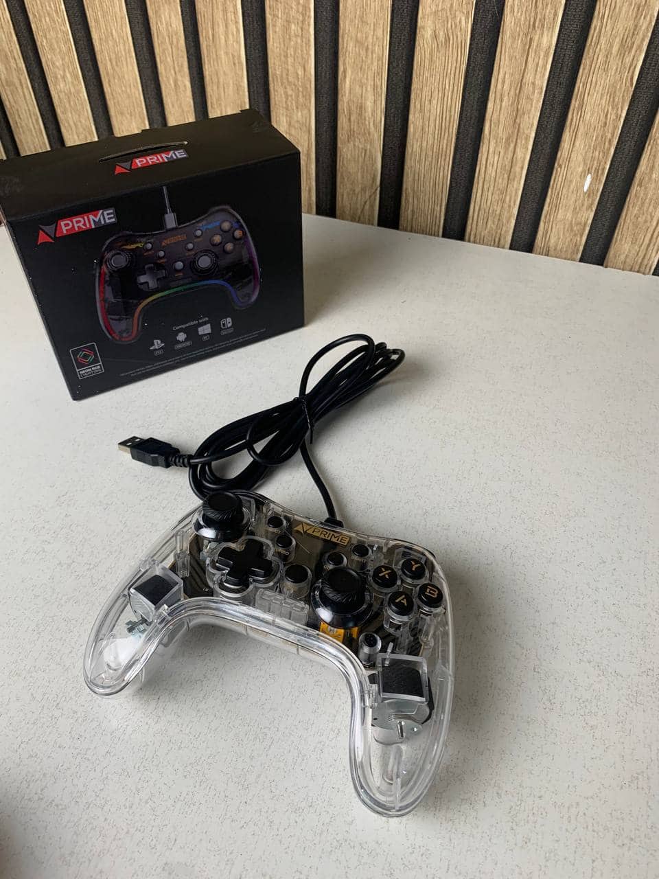 Manette de Jeu Filaire avec Éclairage Néon RGB PG-002W - Jouet & Gaming - صورة 6