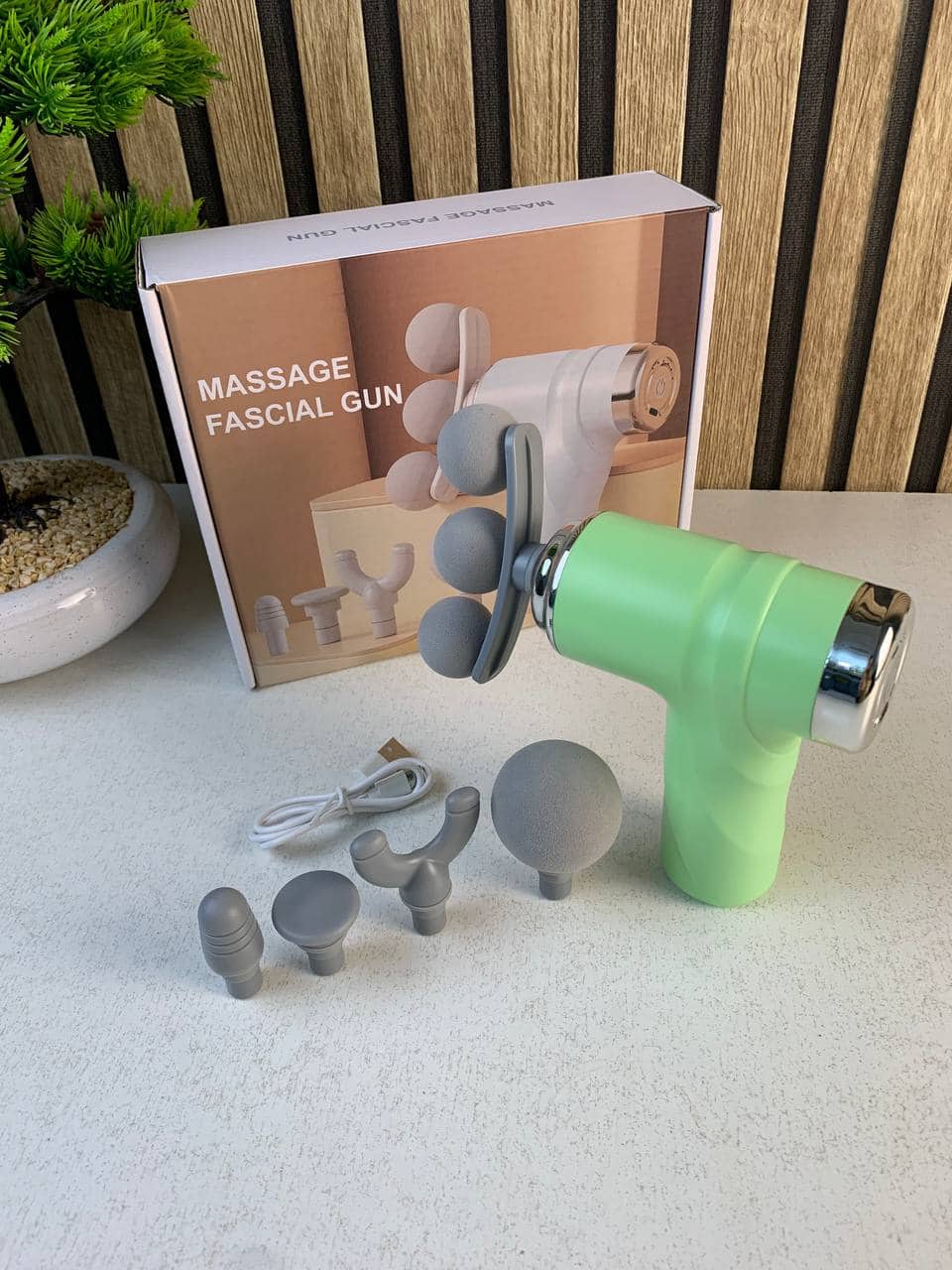 Pistolet de massage pour soulager la douleur 6 vitesses 4 têtes LM-810T - جهاز تدليك بعدة رِؤوس - Électronique - صورة 9