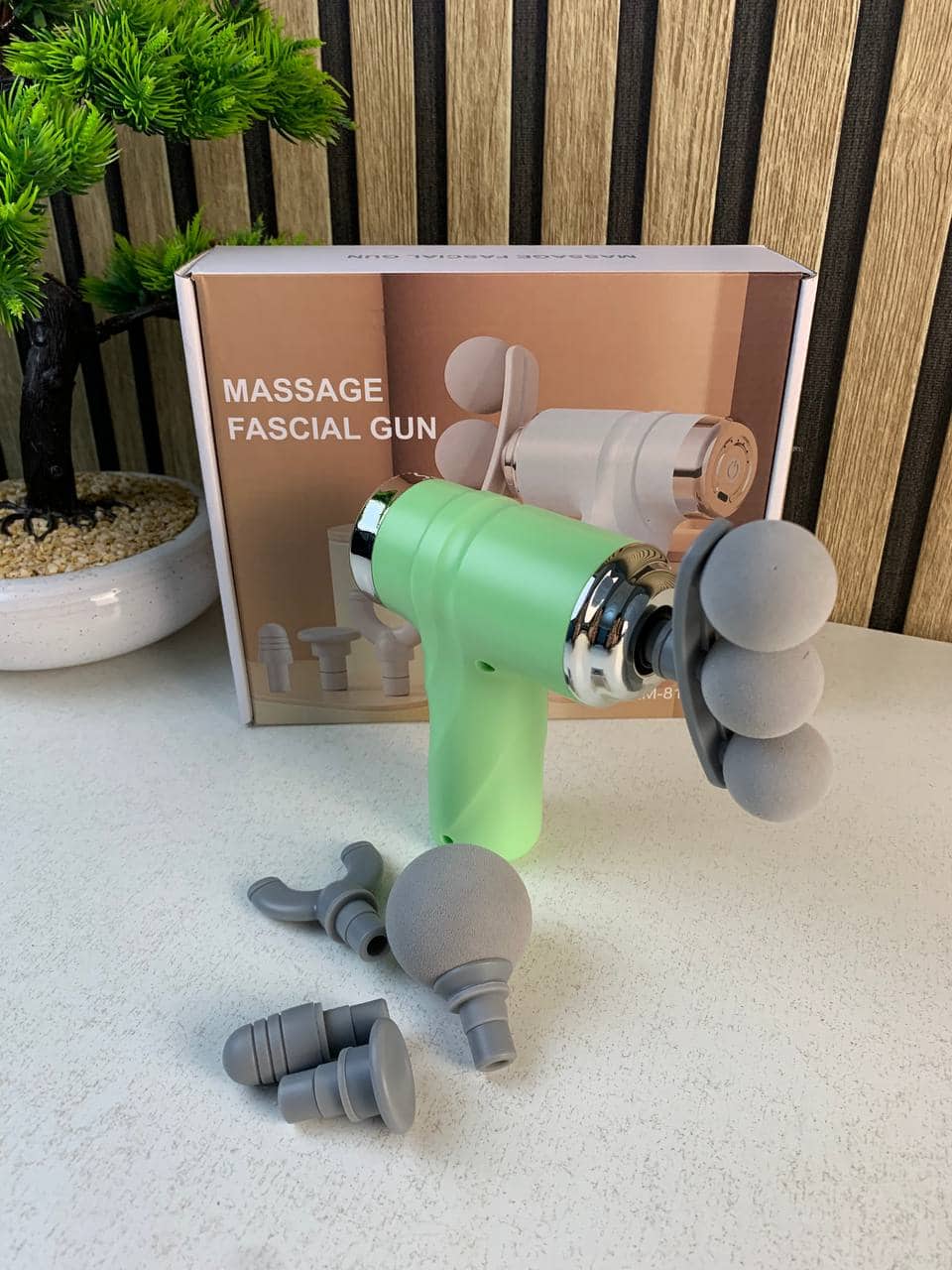 Pistolet de massage pour soulager la douleur 6 vitesses 4 têtes LM-810T - جهاز تدليك بعدة رِؤوس - Électronique - صورة 10