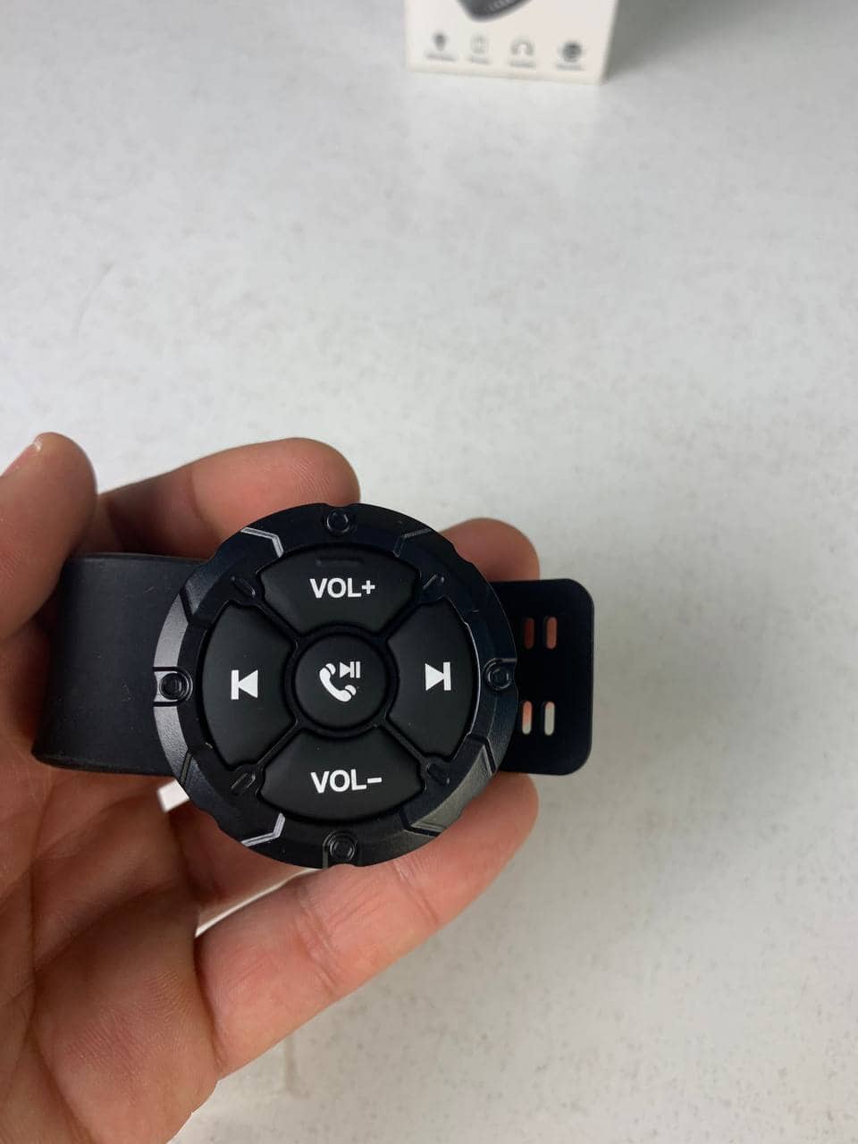 Boutons de commande au volant pour voitures facile à installer - أزرار التحكم بالصوت والمقود - Accessoires Auto/Moto - صورة 11