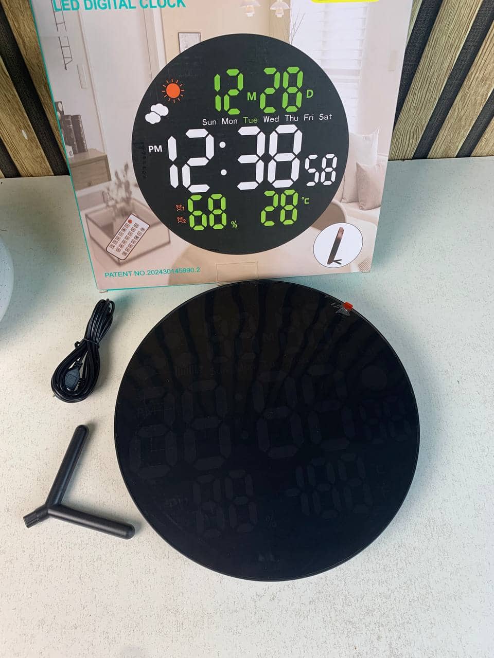 Horloge murale ronde avec télécommande et grand écran LED numérique DS-3853L - ساعة حائط دائرية تعمل بجهاز تحكم عن بعد مزودة بإضاءة رقمية - Électronique - صورة 9