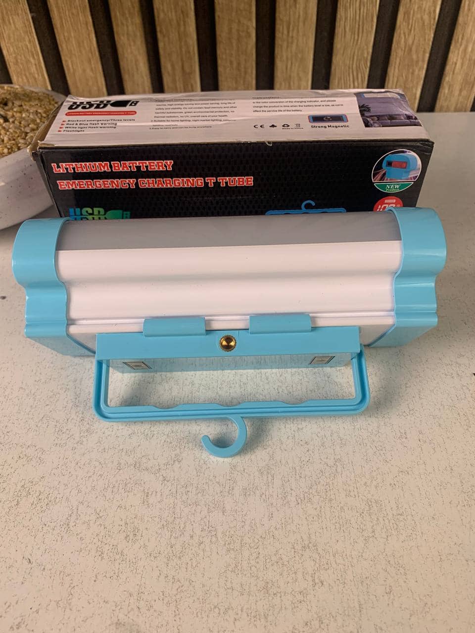 Lanterne de Camping 5-en-1 avec Power Bank PM 3000mAh - مصباح التخييم المغناطيسي متعدد المهام - Camping et Randonnée - صورة 10