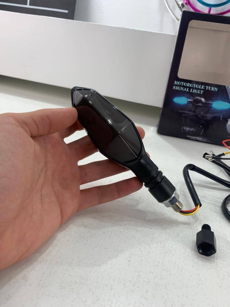 Clignotants LED pour moto avec Projection couleur et 27 modes de Signal – إشارة دراجات نارية ملونة — معاينة 9