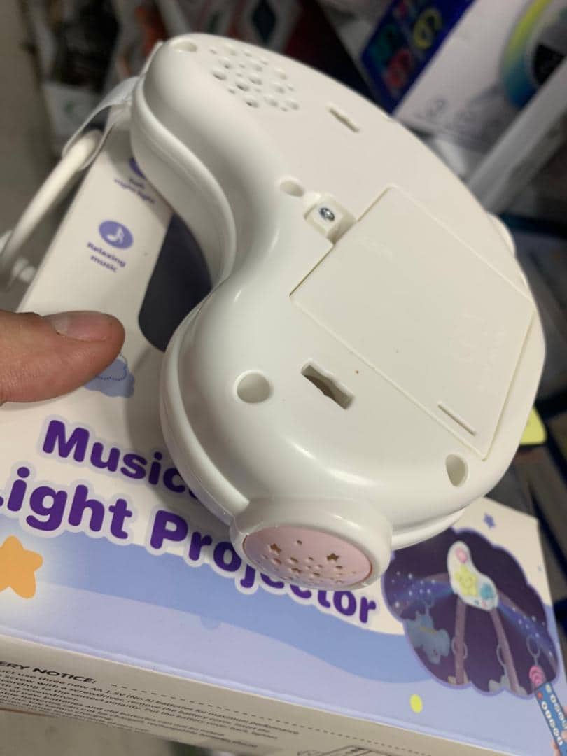 Projecteur veilleuse musicale avec télécommande pour bébé - جهاز عرض ضوئي ليلي موسيقي مع جهاز تحكم عن بعد للطفل — معاينة 4