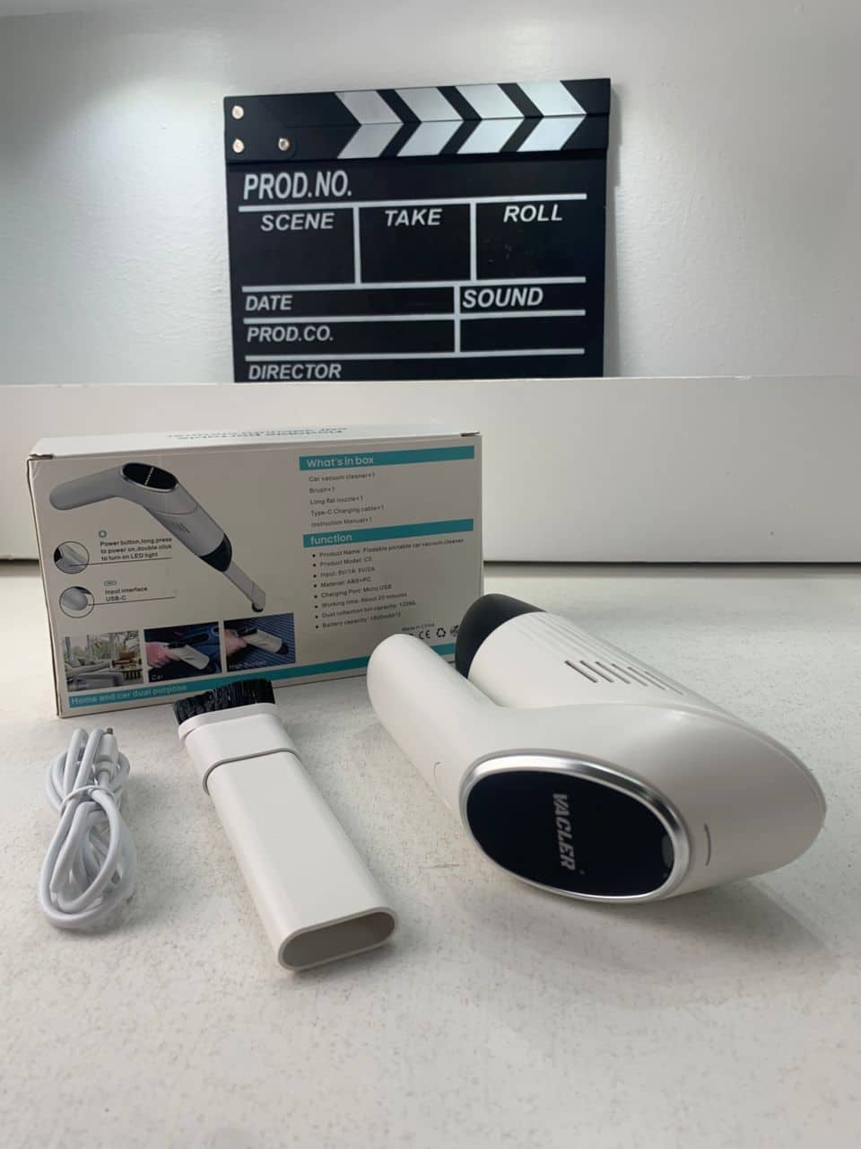 Aspirateur Pliable et Portable pour Voiture avec Éclairage LED – مكنسة كهربائية محمولة للسيارات — معاينة 9