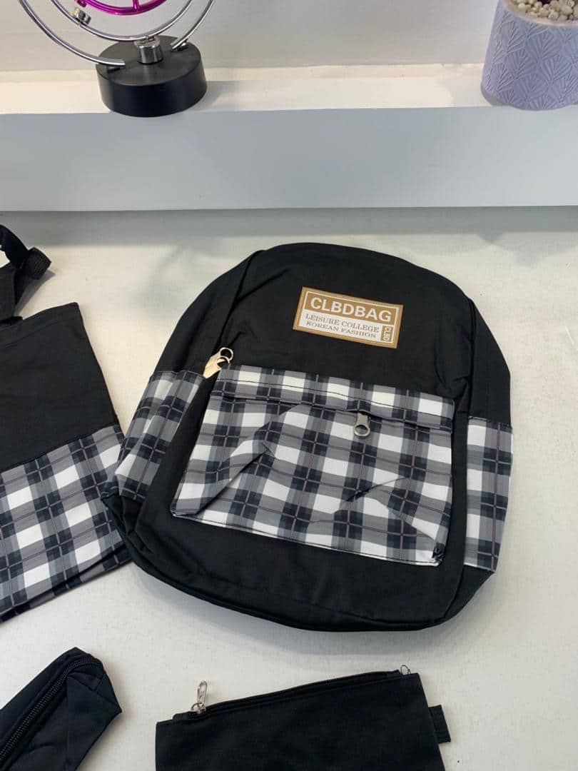 Ensemble de sacs d’école Kawai pour adolescents 4Pcs CLBD V4 Noir – محفظة 4 قطع كاواي أسود — معاينة 6