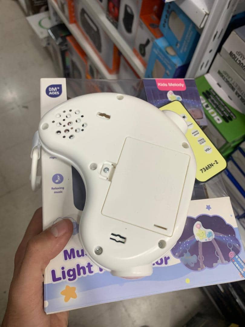 Projecteur veilleuse musicale avec télécommande pour bébé - جهاز عرض ضوئي ليلي موسيقي مع جهاز تحكم عن بعد للطفل — معاينة 3
