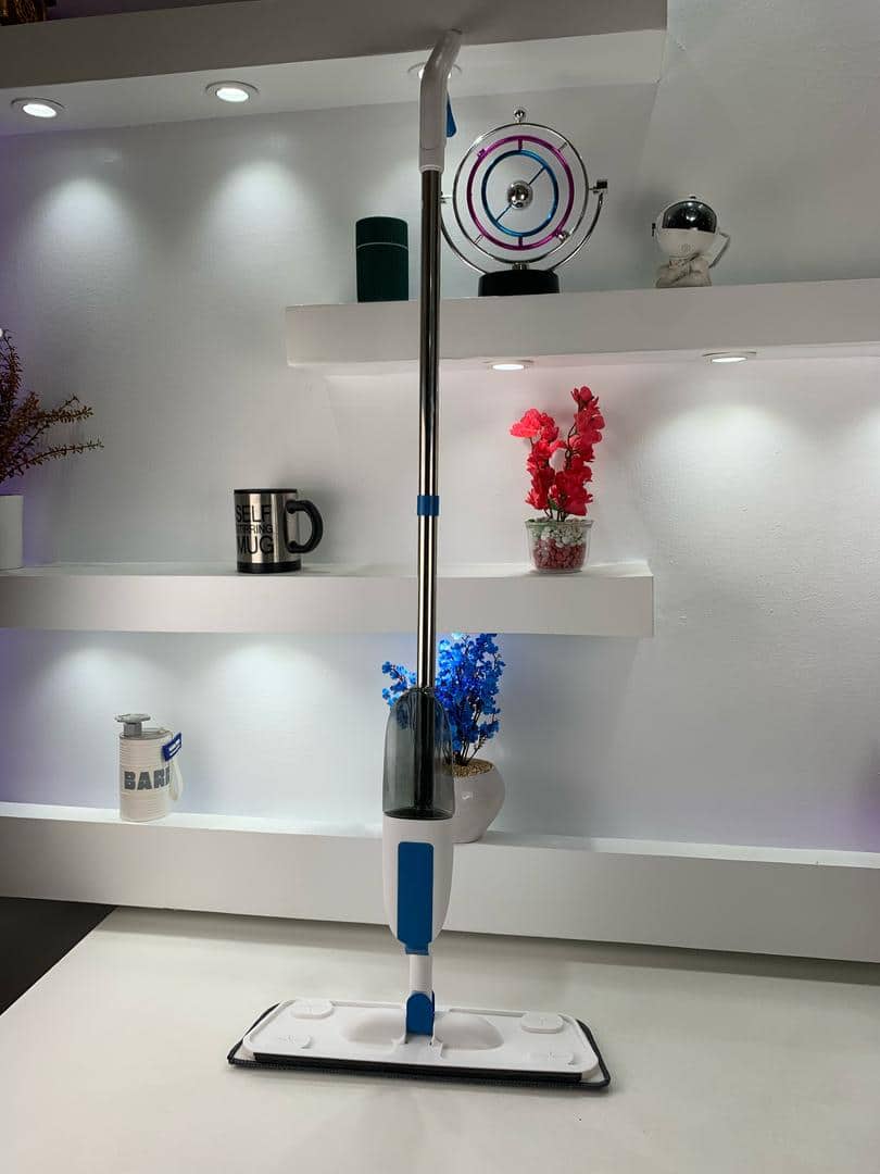 Balai Serpillère Pulvérisateur avec Réservoir Rechargeable – ممسحة بخاخ مع زجاجة قابلة لإعادة التعبئة — معاينة 8
