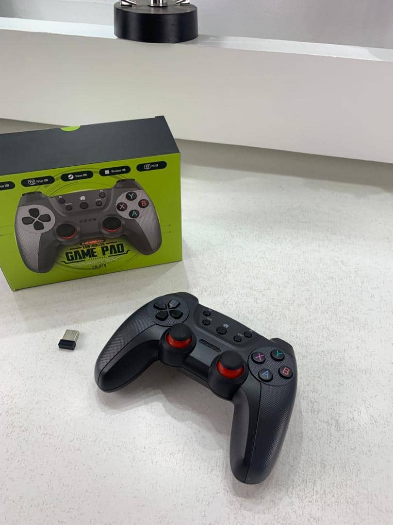 Manette de jeu sans fil 2.4G Compatible avec Android TV Box, Steam, PC, TVBOX, PS3 – يد تحكم لاسلكية — معاينة 7