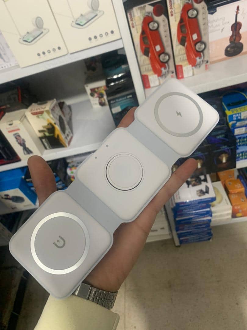 Chargeur magnétique sans Fil 65W 3 en 1 Chargement Rapide — معاينة 9