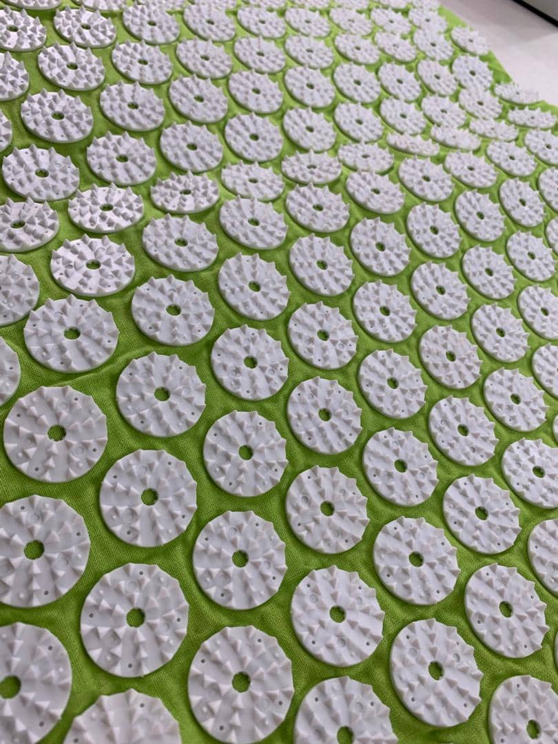 Coussin et Tapis Massage en Polymère d’acupression avec Sac de Rangement – بساط تدليك مع وسادة وحقيبة متنقلة — معاينة 10
