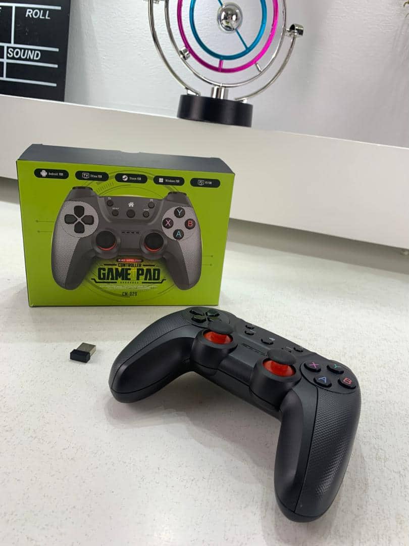 Manette de jeu sans fil 2.4G Compatible avec Android TV Box, Steam, PC, TVBOX, PS3 – يد تحكم لاسلكية — معاينة 9