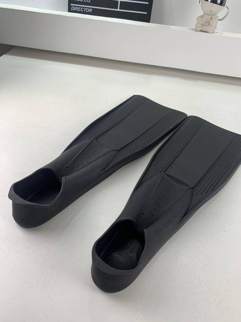 Cressi Clio Palmes de Plongée Professionnel avec Longue Lame – زعانف السباحة — معاينة 5