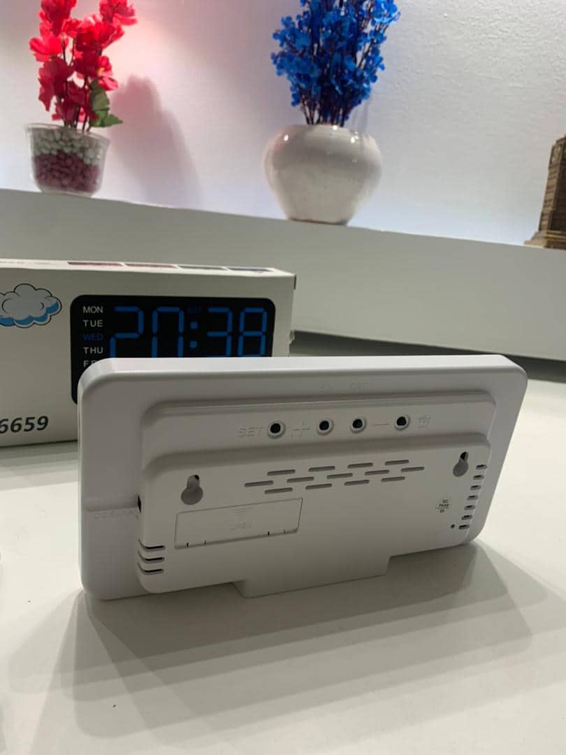 Horloge Murale et Table Numérique à Écran LED Multifunction – ساعة حائط و طاولة رقمية — معاينة 7
