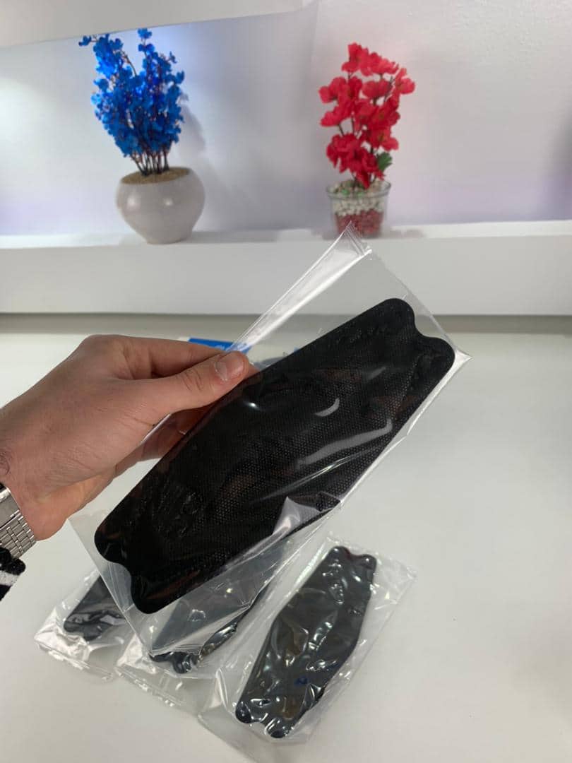 Lot de 20Pcs Bavettes 3D FFP2 à Quatre couches -  علبة كمامات سوداء عالية الجودة — معاينة 8