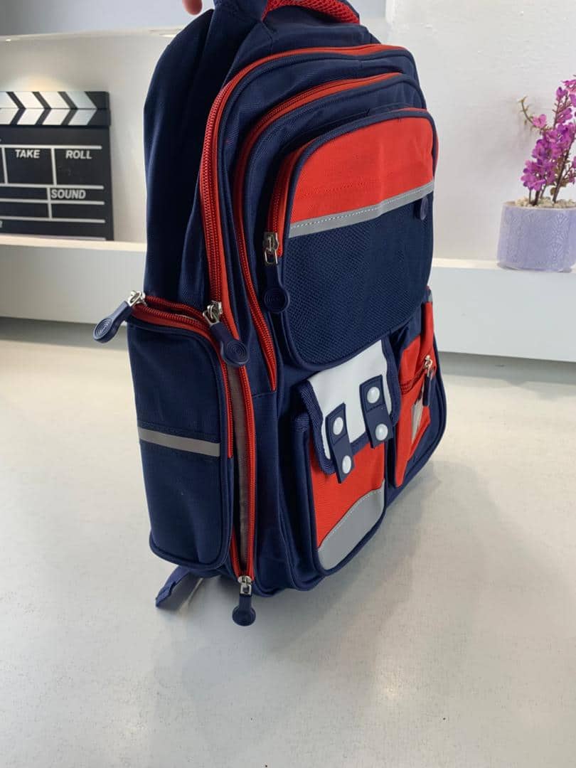 Sac à Dos Enfant pour École primaire de Haute Qualité Bleu et Rouge – حقيبة ظهر مدرسية للأطفال أزرق وأحمر — معاينة 6