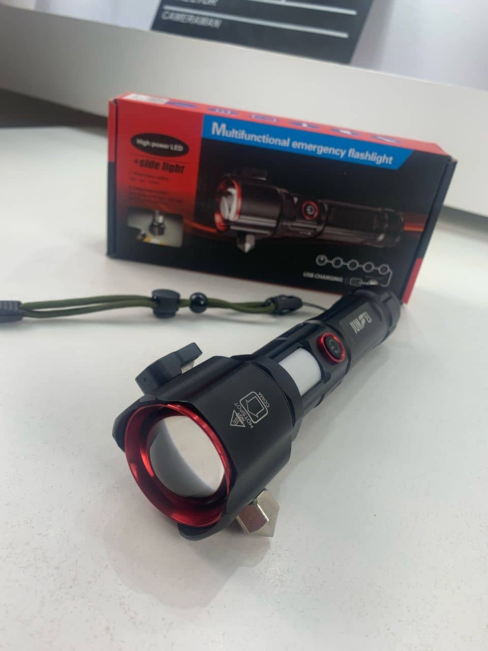 Lampe Torche Multifonctionnel LED Puissante Rechargeable par USB Avec PowerBank – طورش عالي السطوع — معاينة 8