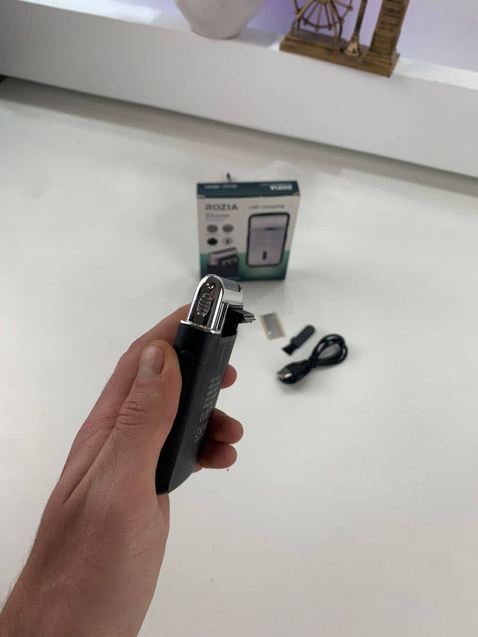 Rasoir Électrique Portable Rozia – ماكينة حلاقة كهربائية محمولة — معاينة 10