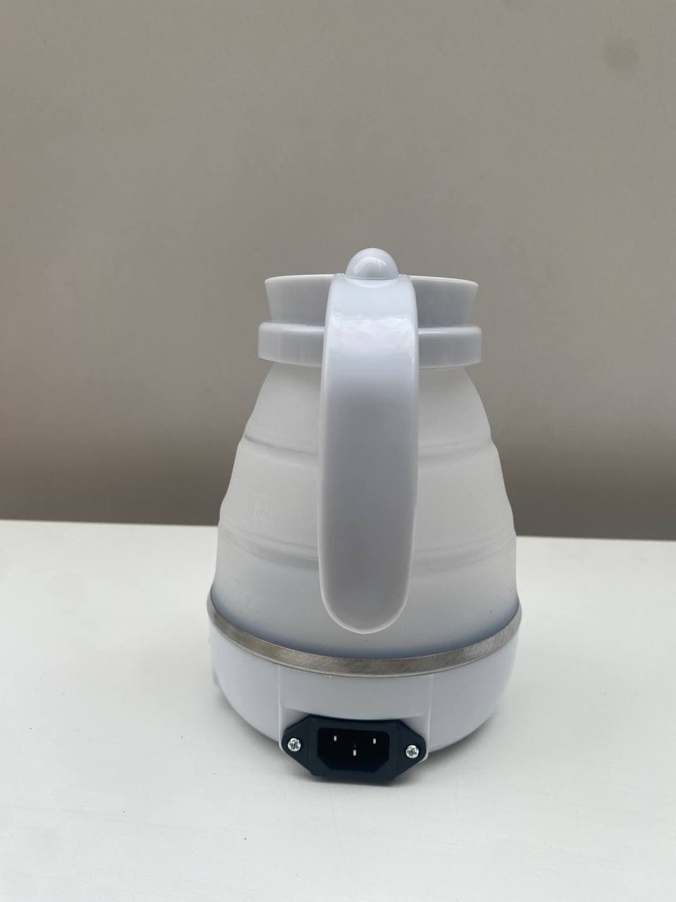 Bouilloire électrique pliable, portable et pliable de voyage – 600 ml - Maison - صورة حقيقية 10