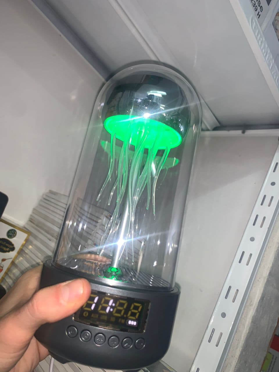 Haut-parleur Bluetooth Méduse, Aquarium avec lumière d'ambiance 7 couleurs - Électronique - صورة حقيقية 8