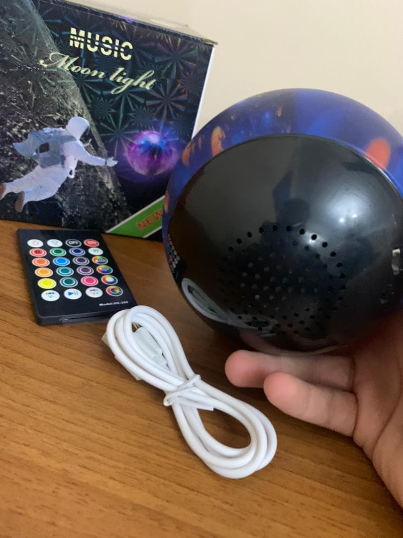 Haut Parleur Moon Light Rechargeable Multi-couleurs - Électronique - صورة حقيقية 4