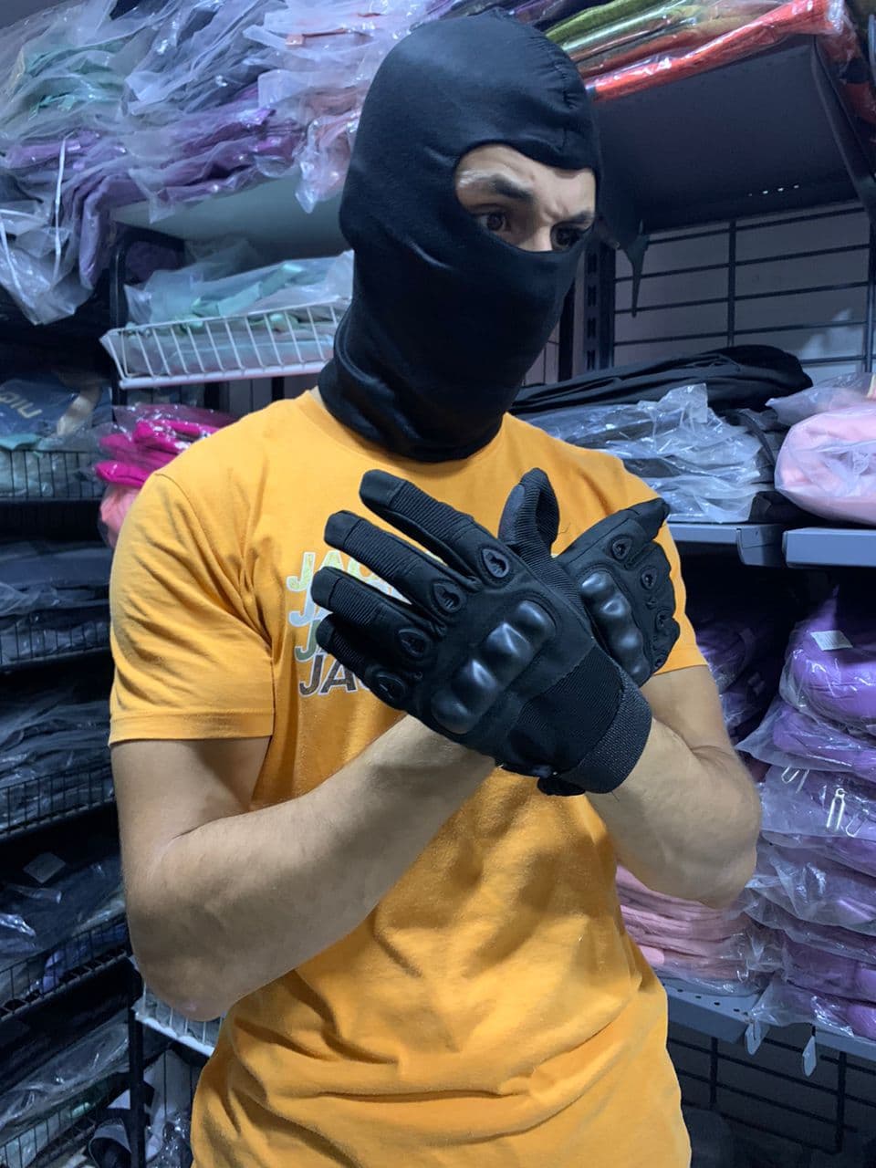 Pack Gants de Moto Tactique Doigt Complet avec Cagoule d’hiver - PACKS SPECIAL OFFERS - صورة حقيقية 10