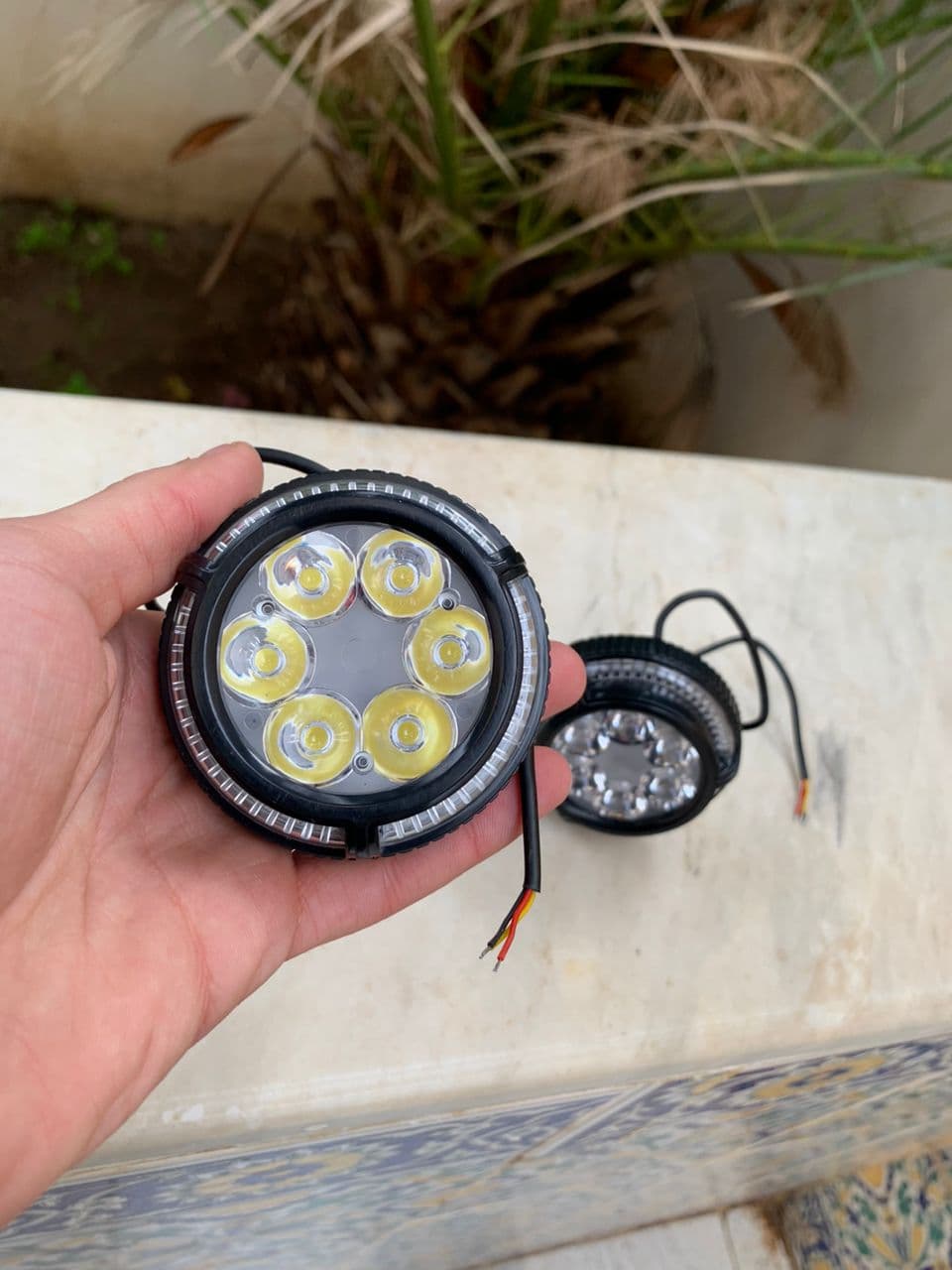 Lot de 2 Phares Antibrouillard 6 LED 12V-85V pour Moto - Accessoires Auto/Moto - صورة حقيقية 3