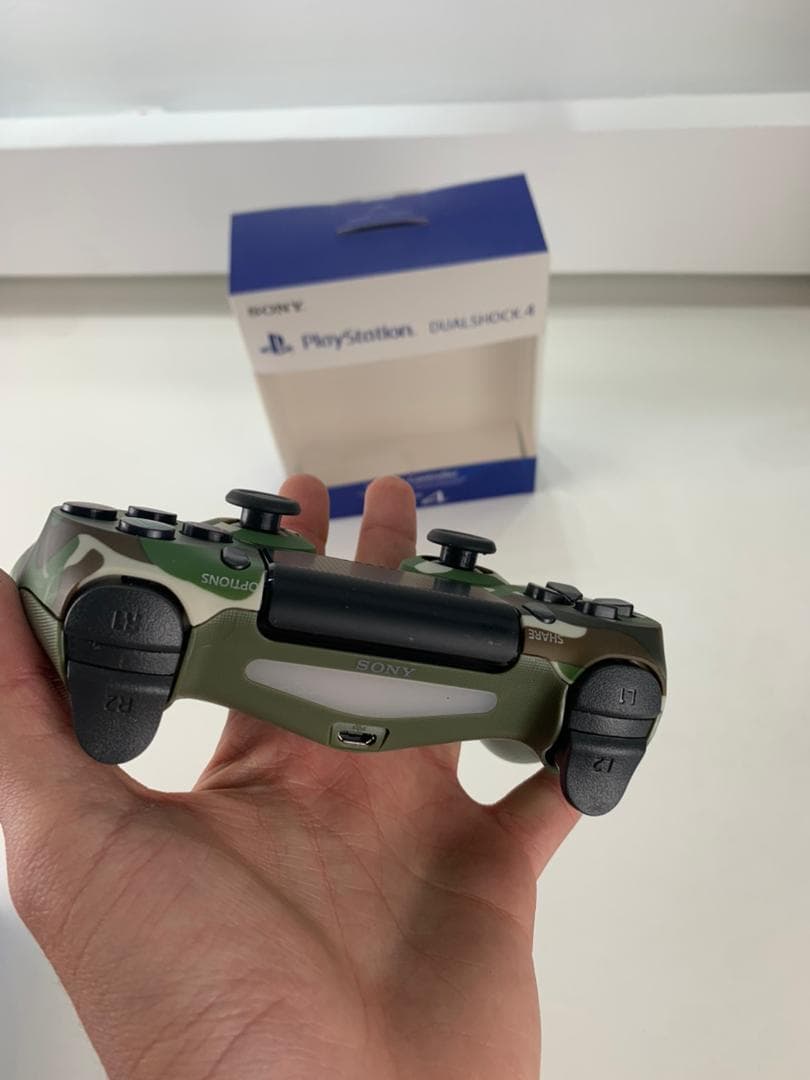Manette sans fil DualShock 4 pour PlayStation 4  Camouflage Vert – يد تحكم لاسلكية للبلايستيشن - Jouet & Gaming - صورة حقيقية 8