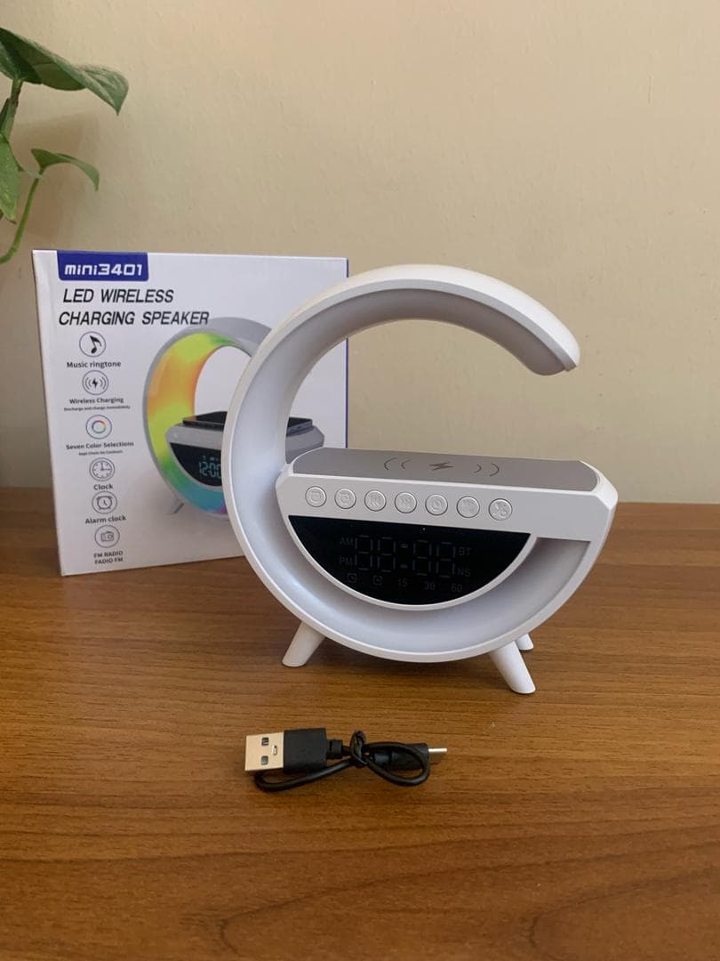 Lampe d'Ambiance LED avec Chargeur Sans Fil et Enceinte Bluetooth - مصباح مع شاحن لاسلكي ومكبر صوت بلوتوث - Électronique - صورة حقيقية 8