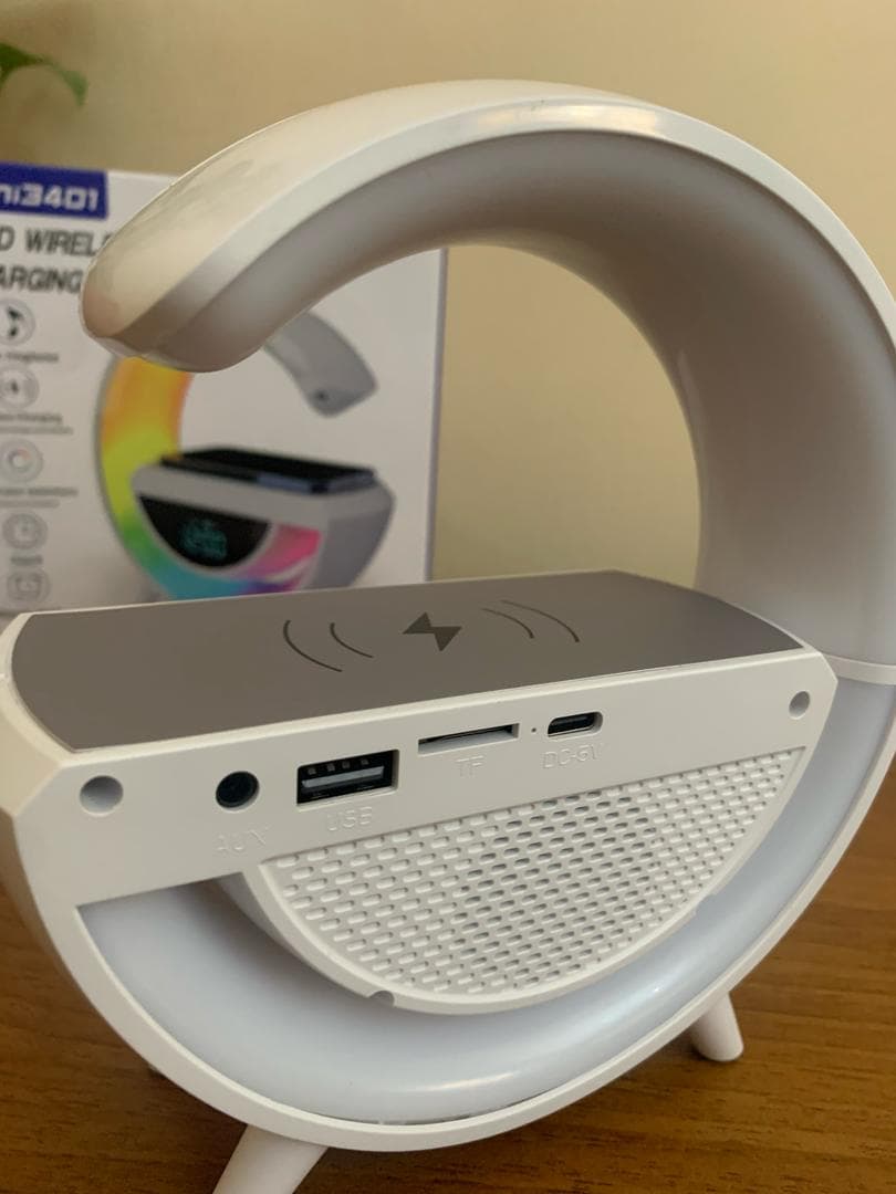 Lampe d'Ambiance LED avec Chargeur Sans Fil et Enceinte Bluetooth - مصباح مع شاحن لاسلكي ومكبر صوت بلوتوث - Électronique - صورة حقيقية 10