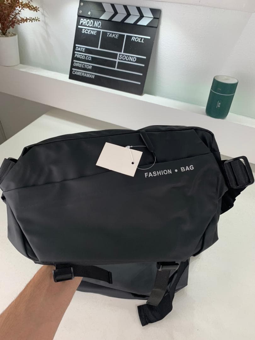 Sac de Poitrine Fashion Bag pour hommes avec bandoulière LX066 – حقيبة أغراض رجالية - Sac à dos et Mode - صورة حقيقية 13