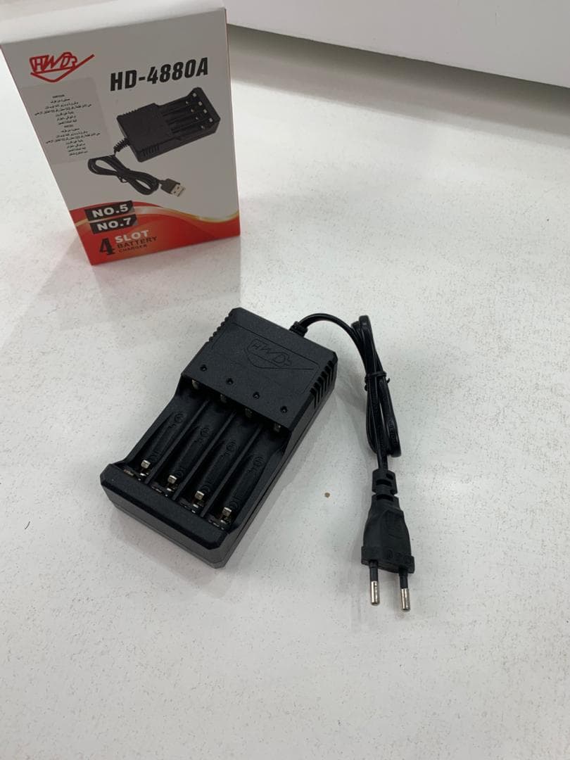 Chargeur de batterie pour piles AAA/AAA 1.2 V – شاحن بطاريات - Électronique - صورة حقيقية 6