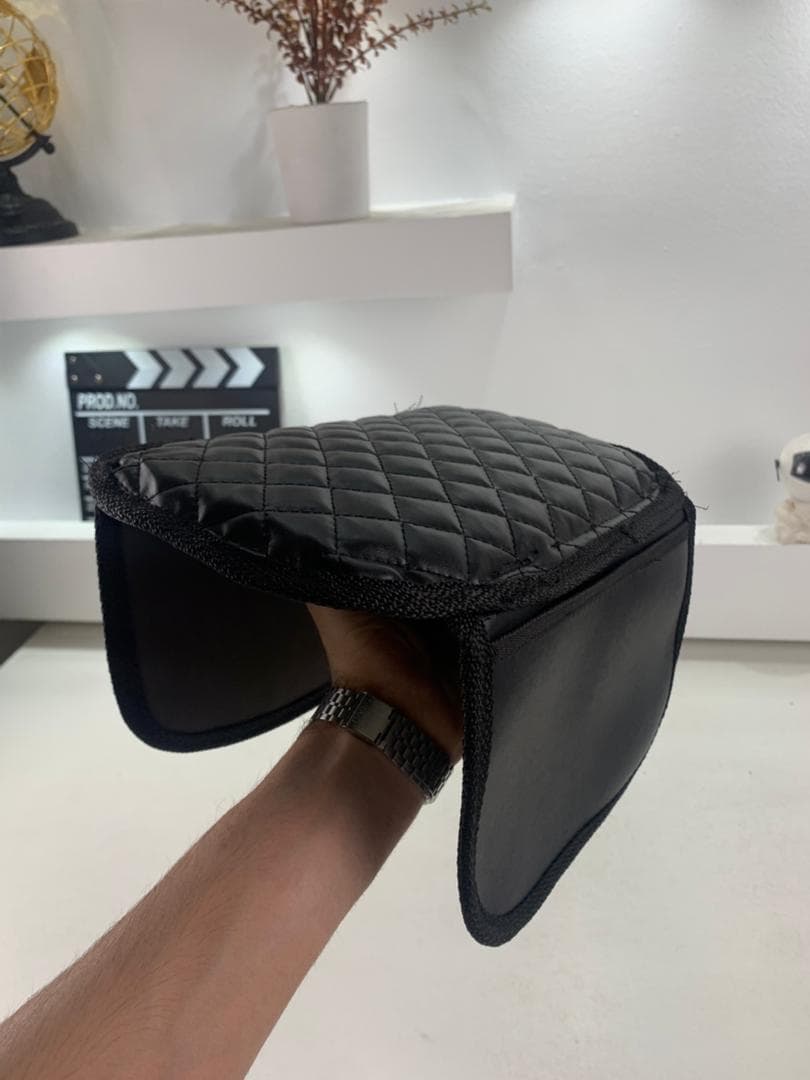 Housse fine pour Accoudoir de voiture en cuir avec 2 sacs de rangement - وسادة مسند الذراع في السيارة - Accessoires Auto/Moto - صورة حقيقية 12