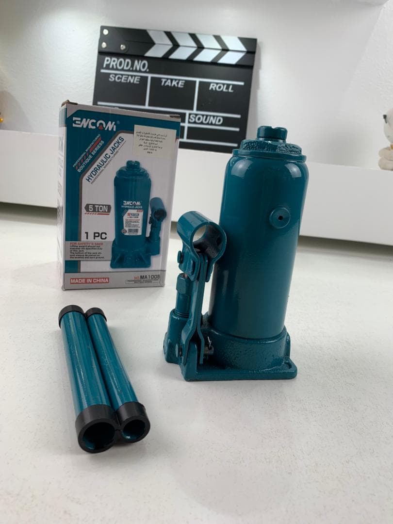 Cric bouteille hydraulique 5 tonnes avec valve de sécurité contre surcharges – حامل المركبات 5 طن - Accessoires Auto/Moto - صورة حقيقية 5