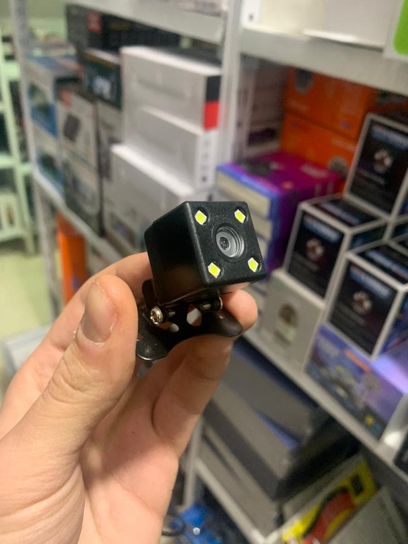 Caméra de recul | Universel | 4 LED | Vision nocturne | Ultrawide | Étanche - Accessoires Auto/Moto - صورة حقيقية 7