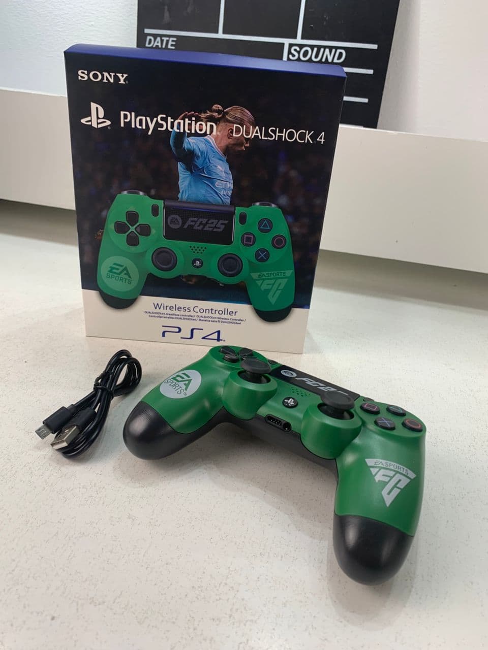 SONY DualShock Manette PS4 Sans Fil, Batterie Rechargeable (High Copy) – Edition FC25 - Jouet & Gaming - صورة حقيقية 5