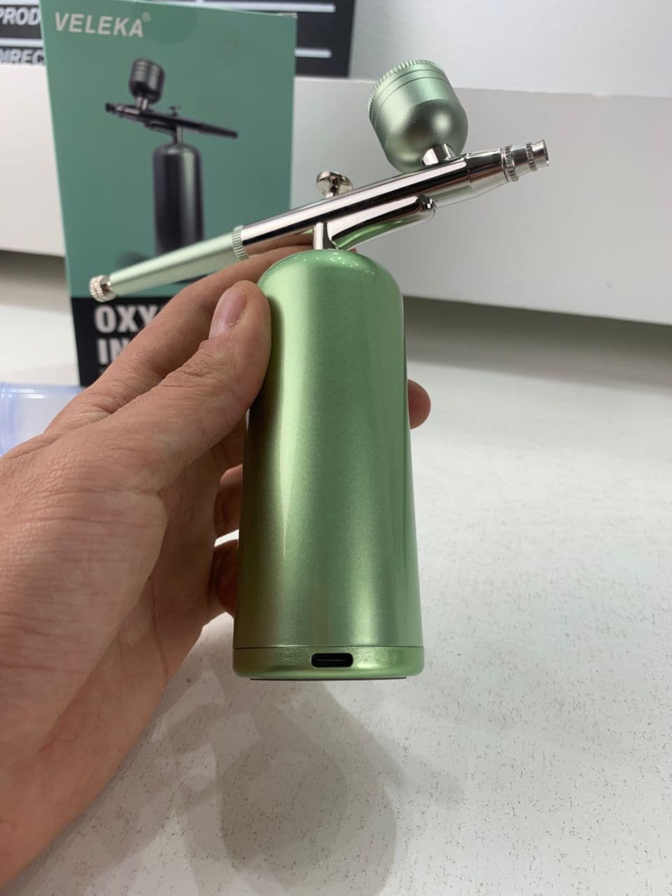 Kit aérographe avec compresseur intégré rechargeable pour nail arts et décoration – جهاز رسم وتزيين - Soins et Beauté - صورة حقيقية 12