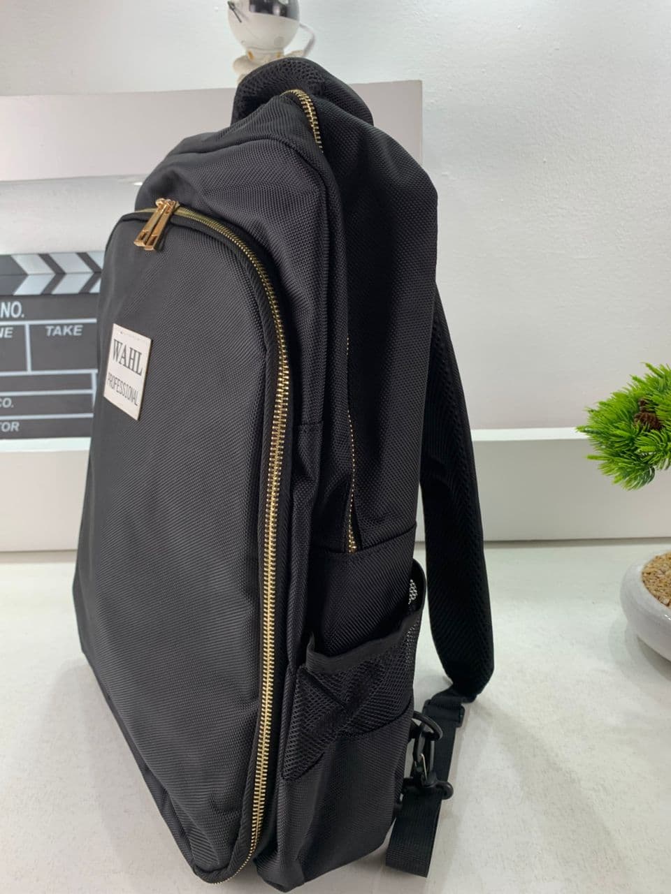 Sac à dos Coiffeur WAHL avec des Support pour Tondeuses et Outils Professionnels – حقيبة اغراض الحلاق - Divers - صورة حقيقية 8