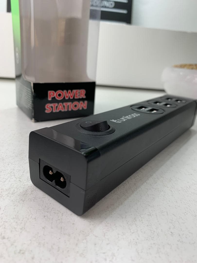 Uniross Station de charge Multi-appareils 6 ports USB A – مقبس طاقة متعدد المنافذ - Électronique - صورة حقيقية 4