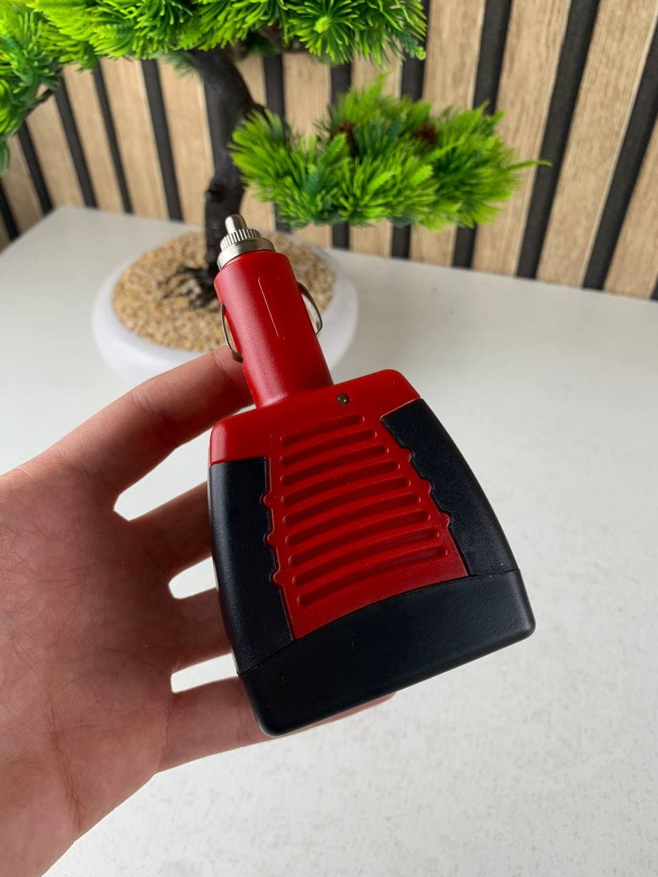 Convertisseur de tension automatique pour voitures 100W DC 12V à AC 220V – محول تيار الكهربائي - Accessoires Auto/Moto - صورة حقيقية 8
