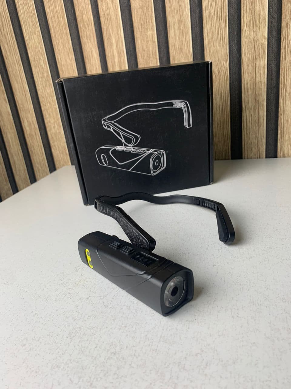 Lampe Frontale Rechargeable 1000 Lumen Avec Sensor de Mouvement et 5 Modes de Lumière - Camping et Randonnée - صورة حقيقية 7