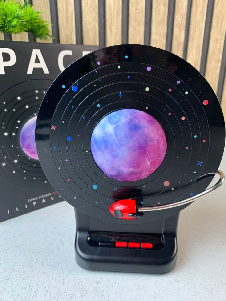 Haut Parleur Bluetooth avec lampe lunaire LED 3D à 7 couleurs réglables – مكبر صوت بلوتوث - Électronique - صورة حقيقية 10