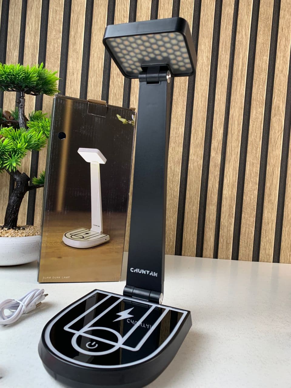 Lampe de bureau et chargeur de téléphone portable sans fil 15 W – مصباح مكتب وشاحن لاسلكي - Électronique - صورة حقيقية 8