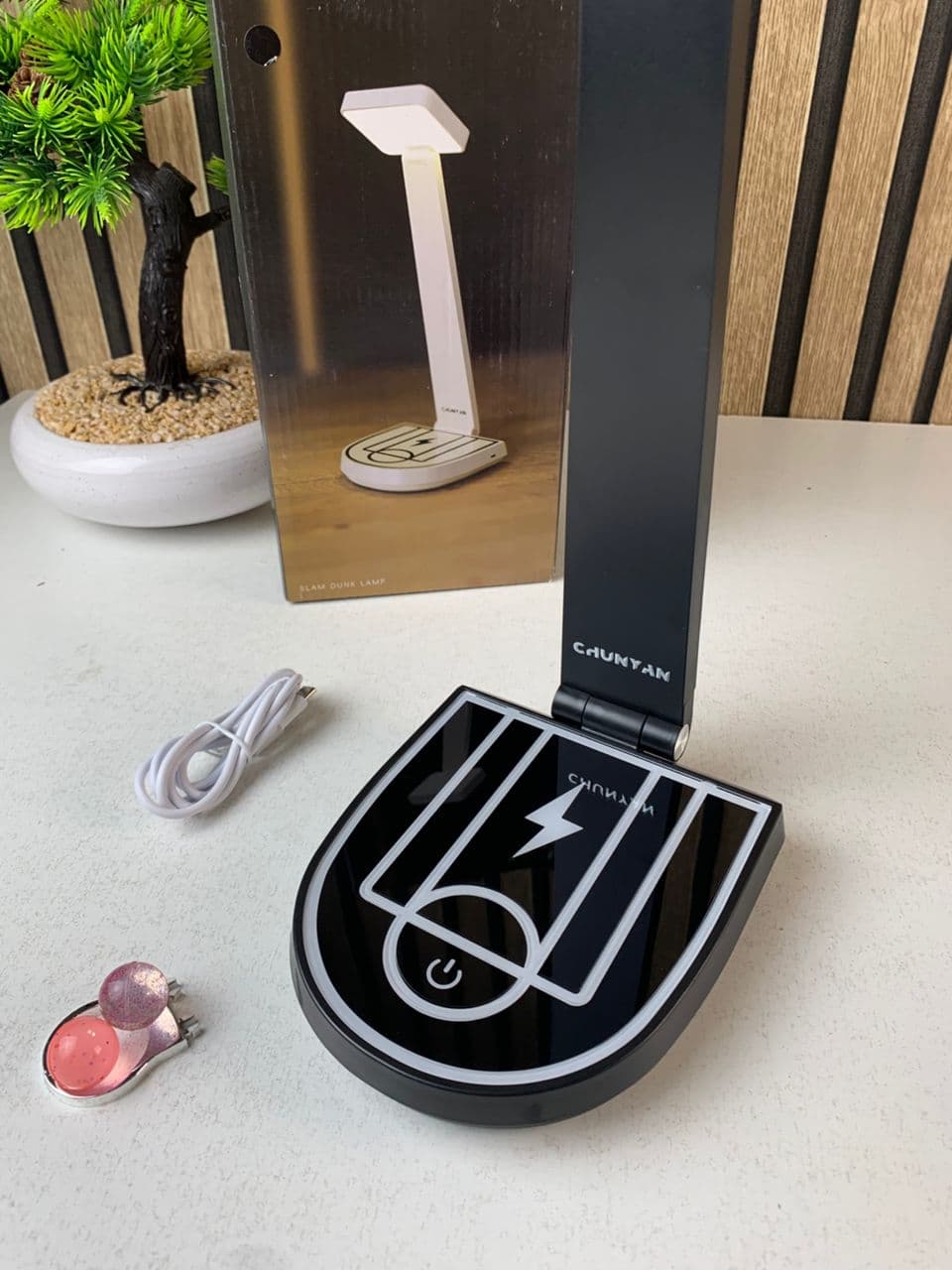 Lampe de bureau et chargeur de téléphone portable sans fil 15 W – مصباح مكتب وشاحن لاسلكي - Électronique - صورة حقيقية 9